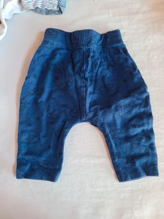 Lot de 16 vêtements 6 mois garcon - photo numéro 10