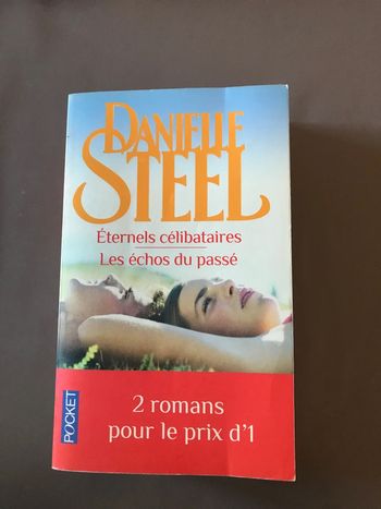 Livre Éternels célibataires /Les échos du passé