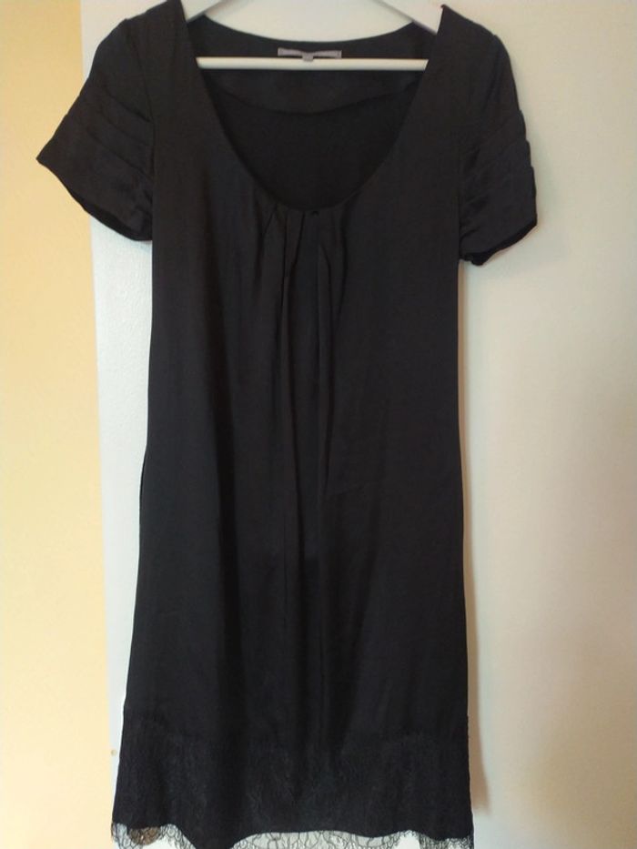 Robe en soie noire taille 40
