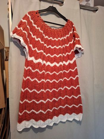 Jolie pull robe ou tunique façon tricoter femme