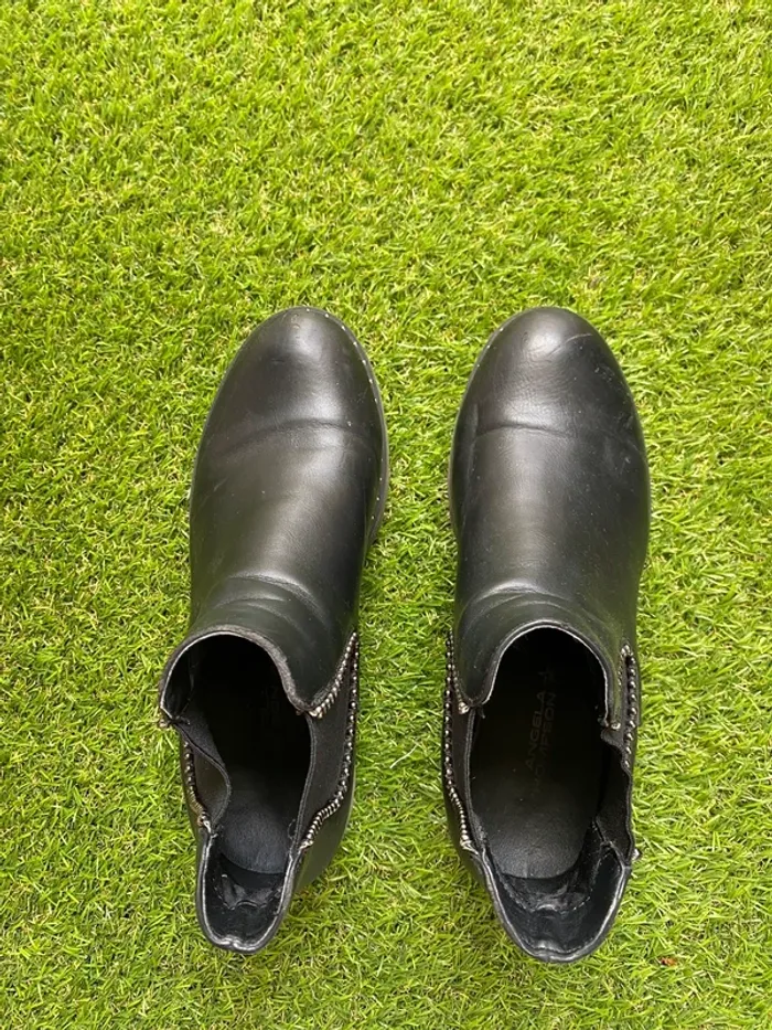 Bottines chelsea noir cloutées taille 38 chaussea - photo numéro 3