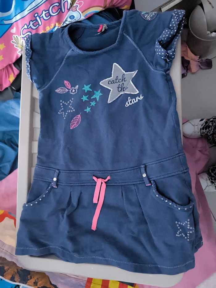 Lot robe 8 ans - photo numéro 3