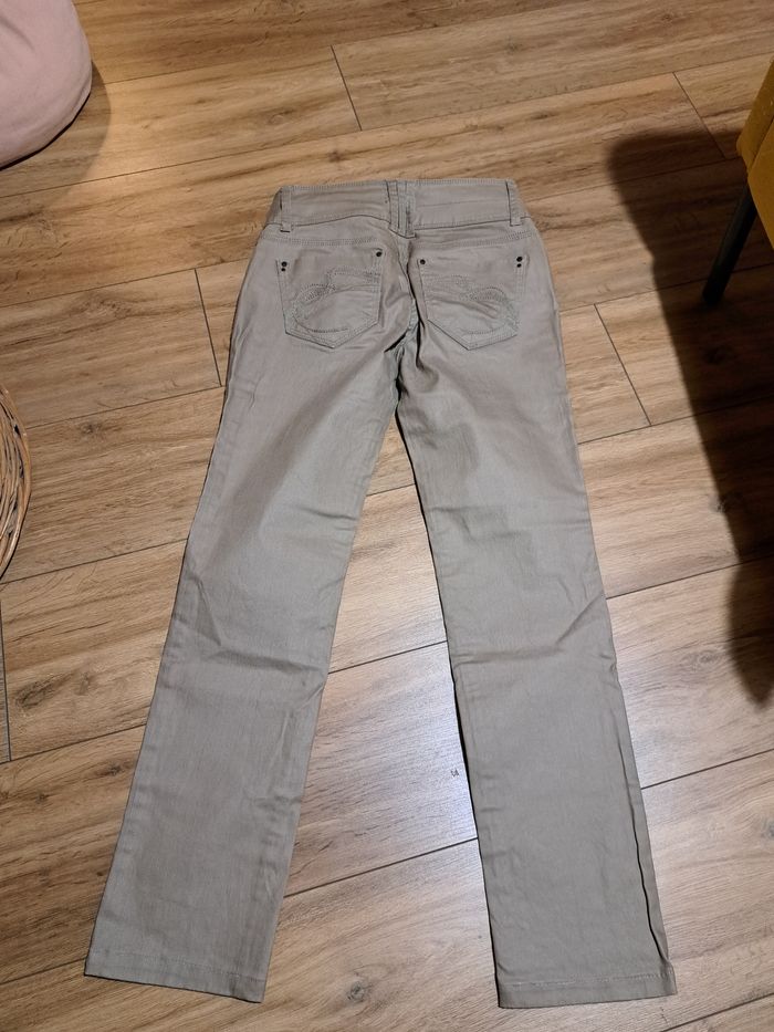 Pantalon. - photo numéro 2