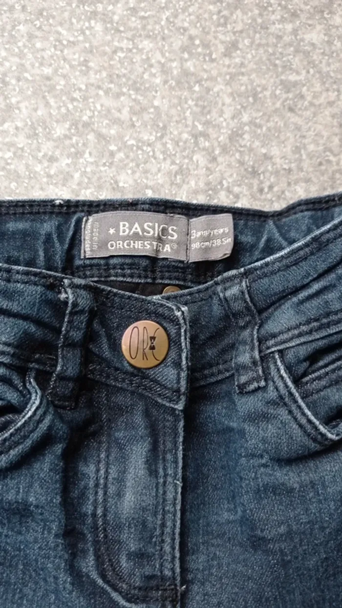 Orchestra pantalon doublé
Taille 3 ans
Très bon état - photo numéro 4