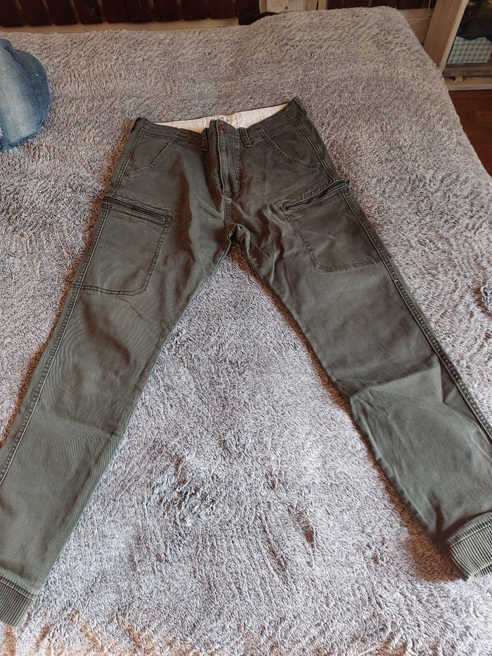 Pantalon kaki hollister t30