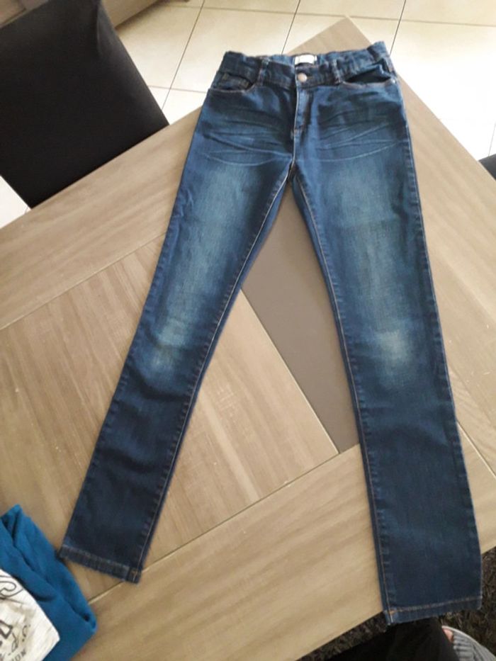Jean pantalon garçon cyrillus taille 14 ans parfait état - photo numéro 2
