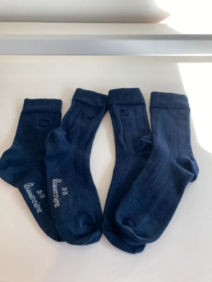 7 ans - chaussettes & Gilet sans manches idéal pour les occasions et/ou fêtes de fin d'année - photo numéro 5