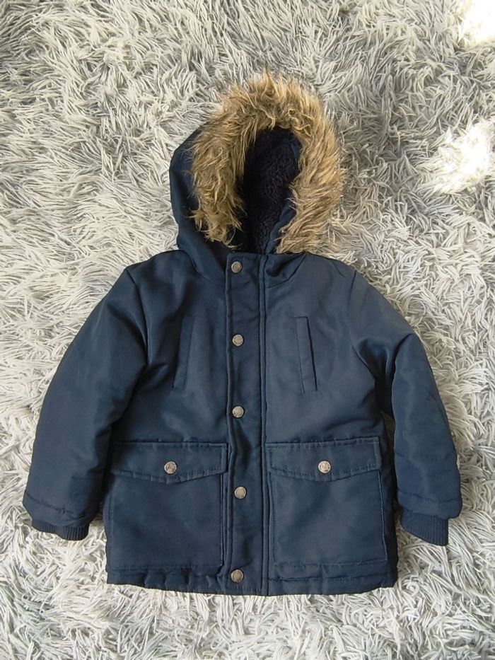 Parka doudoune garçon bleu marine avec capuche fourrée  Gémo taille 24 mois 🧥