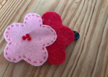 Barrette fleurs fille