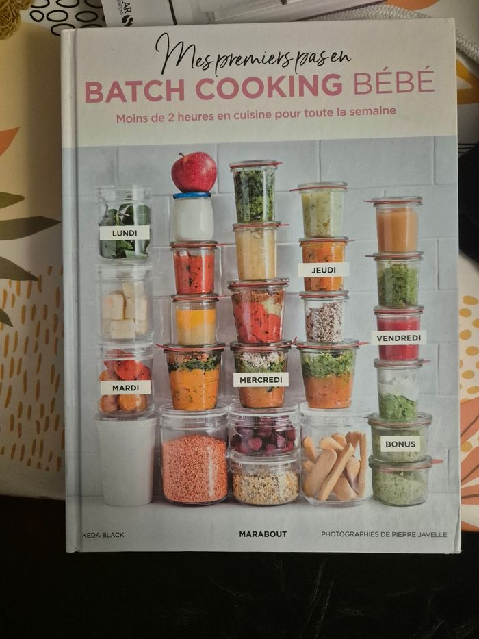 Robot cuisine bébé et livres - photo numéro 2