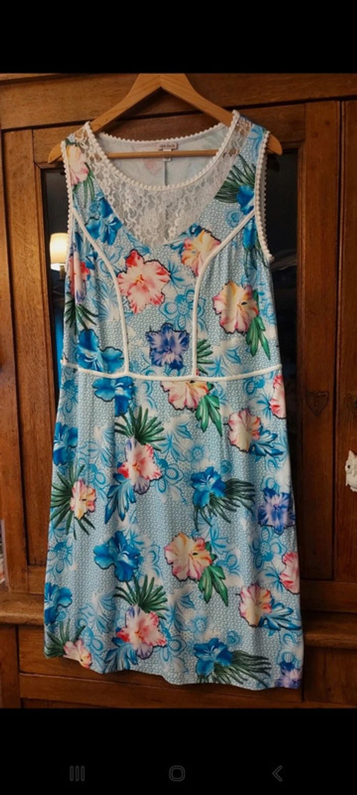 Jolie Robe bleu multicolor Alba Moda fr 46
