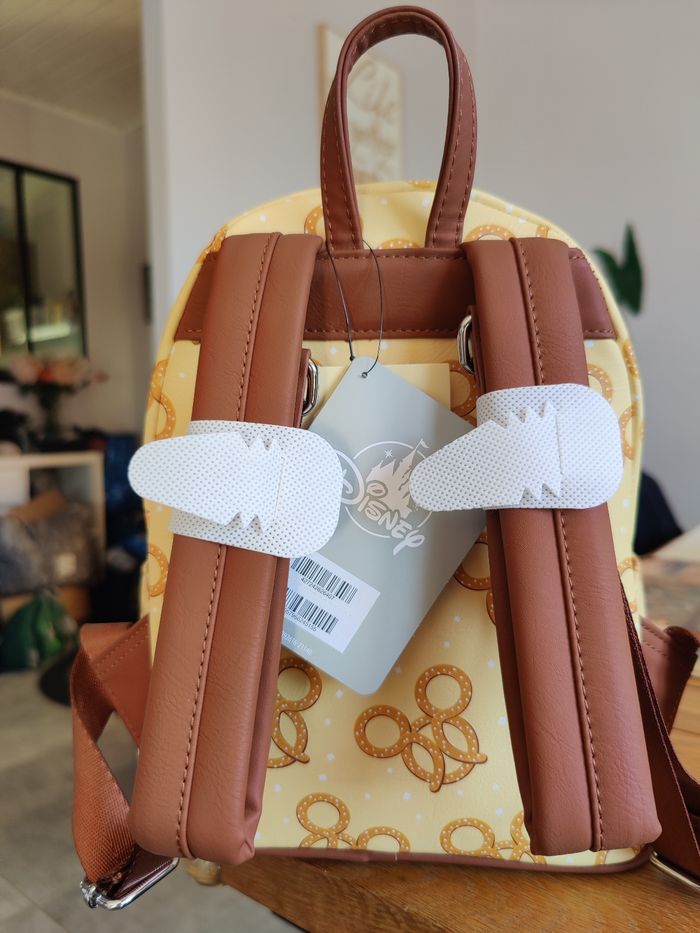 Loungefly Bretzel - photo numéro 3