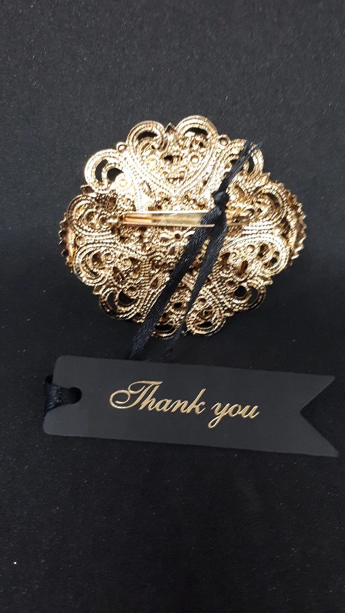 Très grand broche avec une boîte velour - photo numéro 5