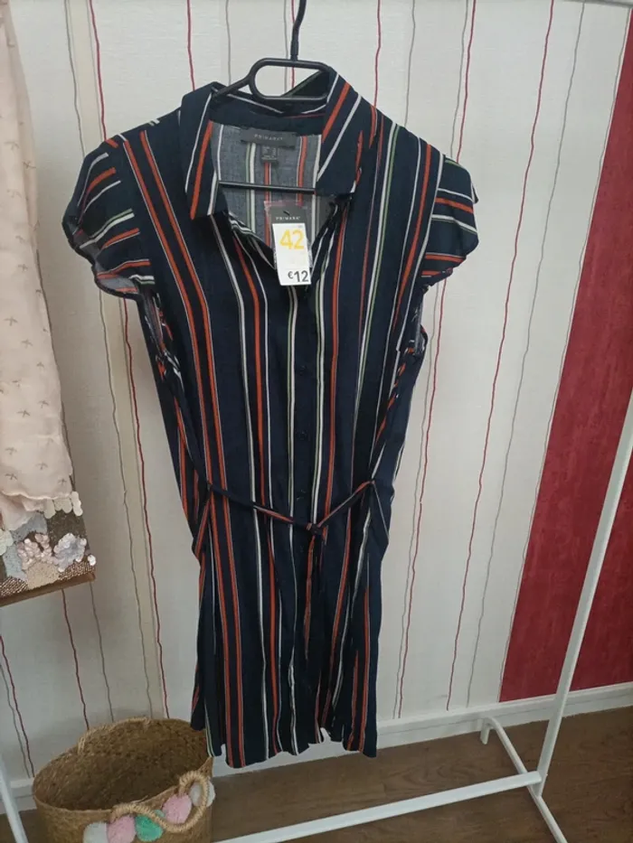 Jolie robe boutonnée Primark 42 - photo numéro 2