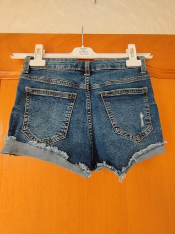 Short jeans