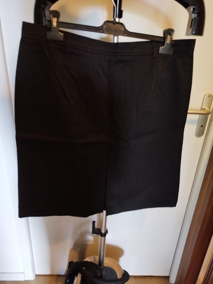 Jupe noir taille 48 - photo numéro 2