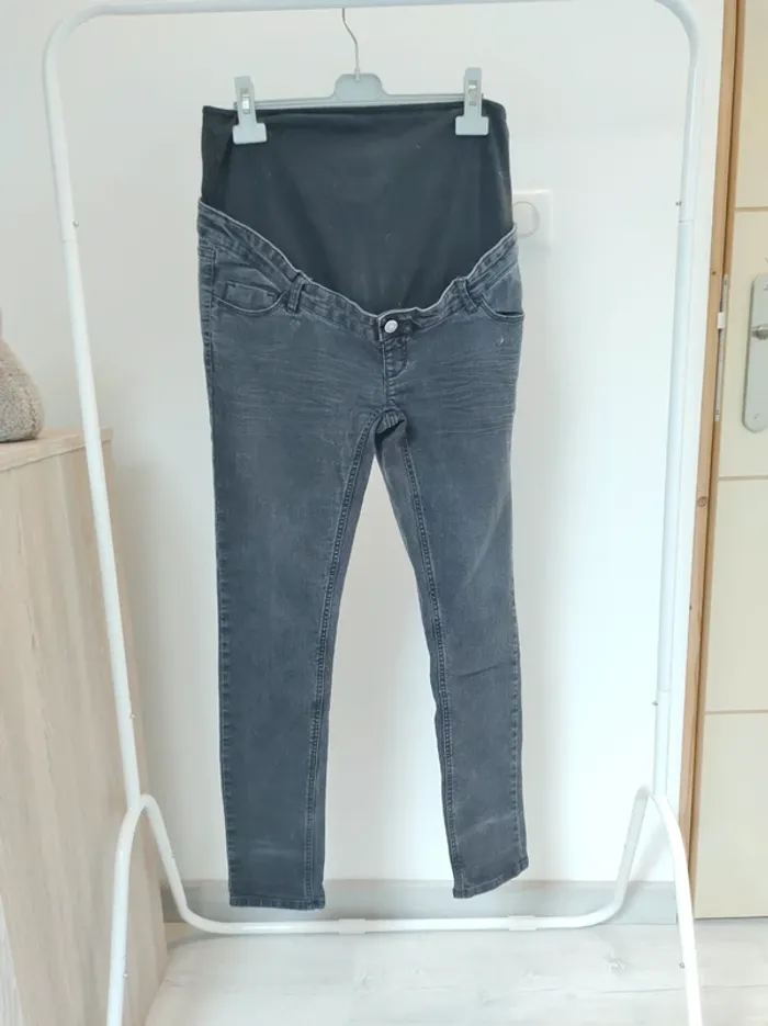 Pantalon jean noir grossesse maternité taille 40 kiabi