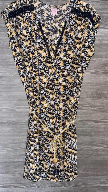 Robe Captain tortue 40 tbe  Vendu avec ceinture Maison Captain