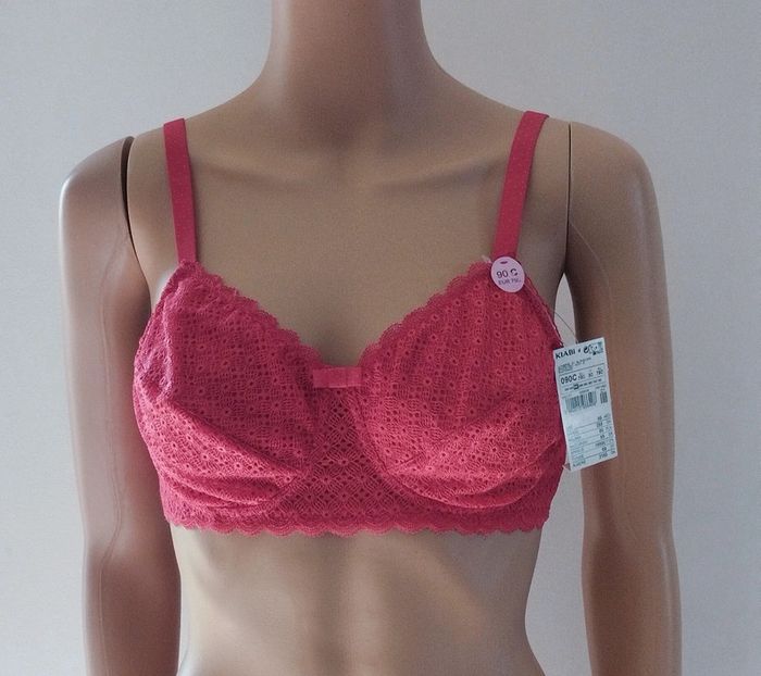 👙 Soutiens-gorges rouge avec dentelles 90C neuf etiqueter #emyfleury_soutifs 👙 - photo numéro 3