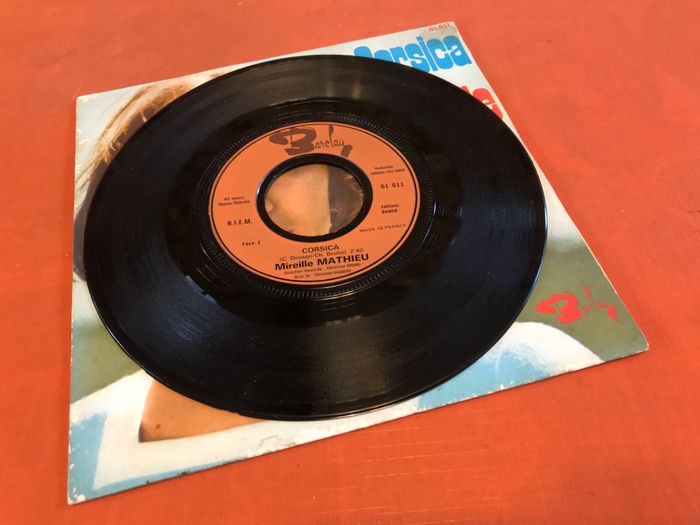 Vinyle 45 tours Mireille Mathieu Corsica (1972) Barclay 61.611 - photo numéro 3