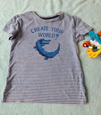 Tee-shirt taille 4-5 ans