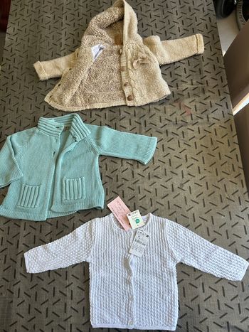 Lot de 3 gilets / vestes 