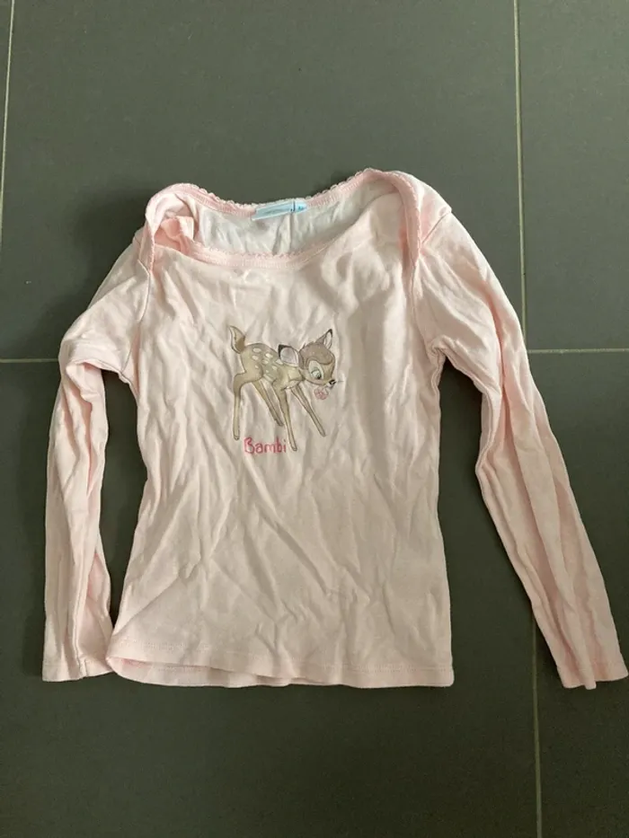 Maillot de corps bambi 4 ans en très bon état