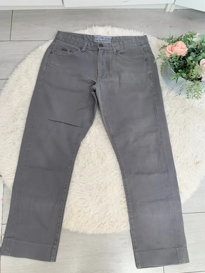 Jean gris Homme taille 40