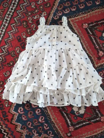 Robe à volant Benetton 2 ans