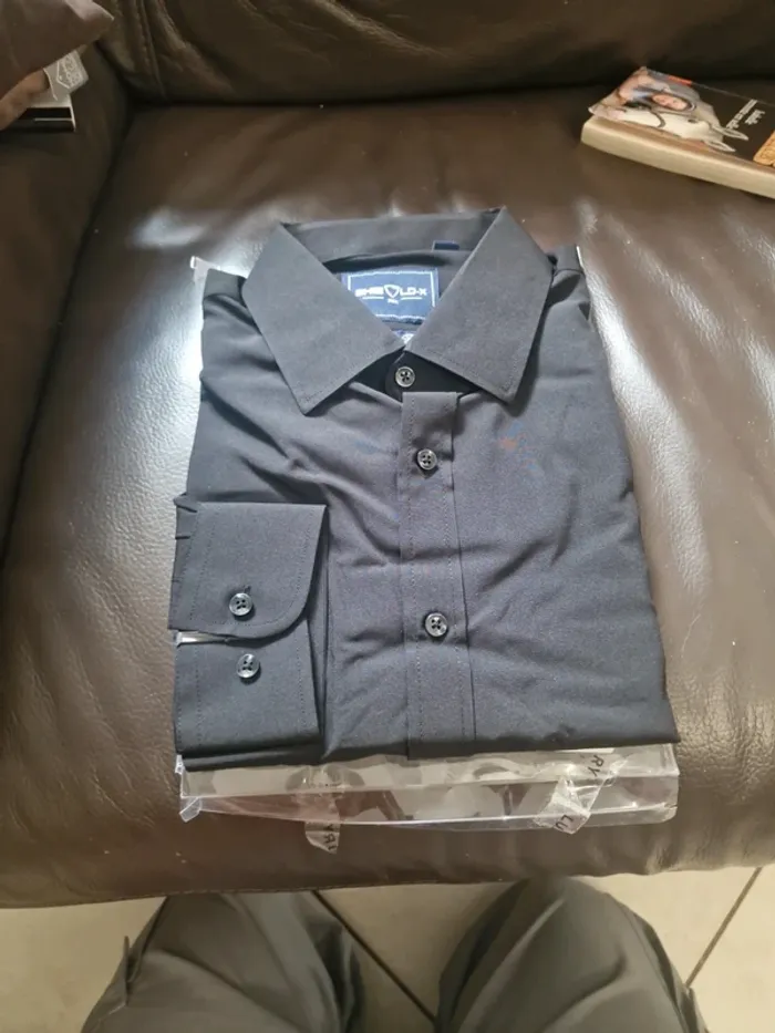 Chemise shield noir Neuf