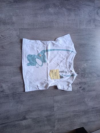 Tee shirt 23 24 mois 2 ans boîte à malice