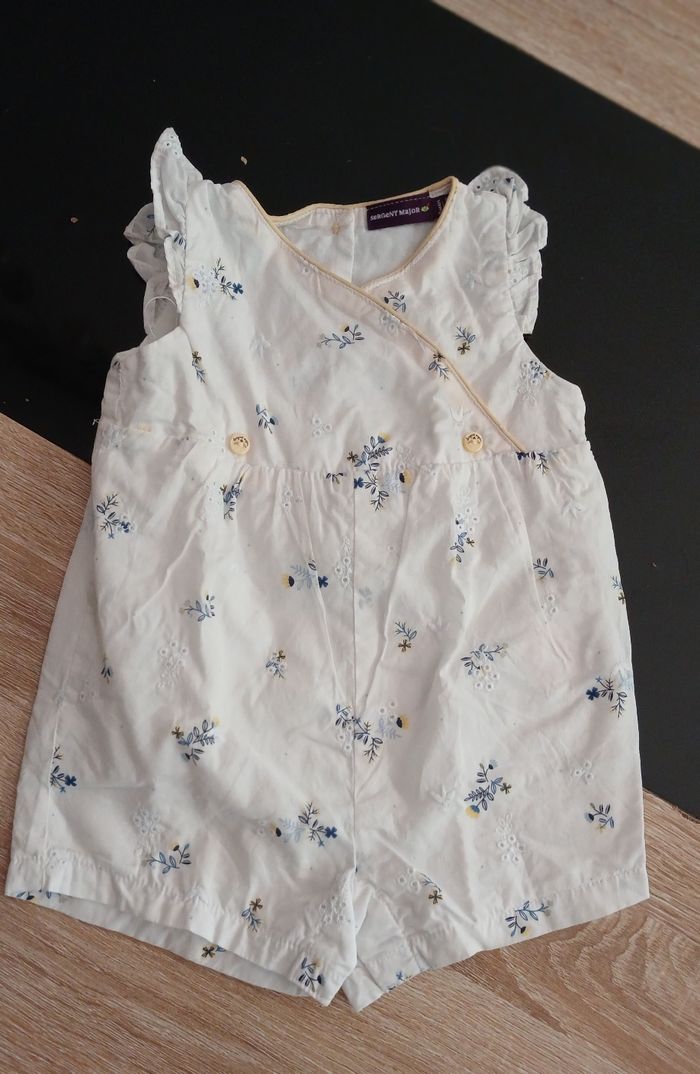 Petite combi pour bébé