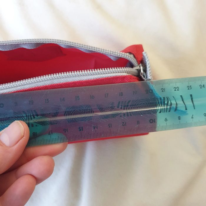 trousse rouge de marque BN, neuve jamais utilisée. collection - photo numéro 4