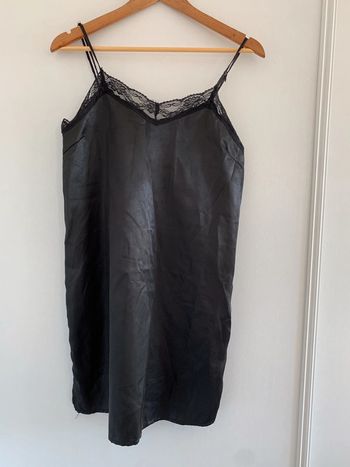 Nuisette noir à dentelle
