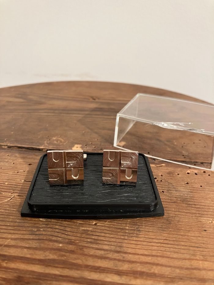 Paire de boutons de manchettes