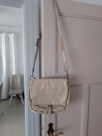 Sac bandoulière Eram beige