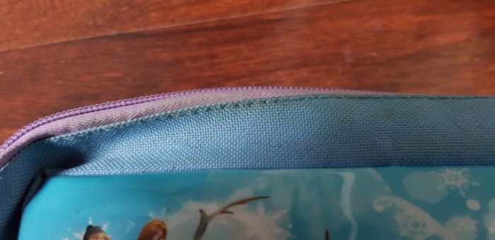 Trousse "Reine des Neiges" - photo numéro 3