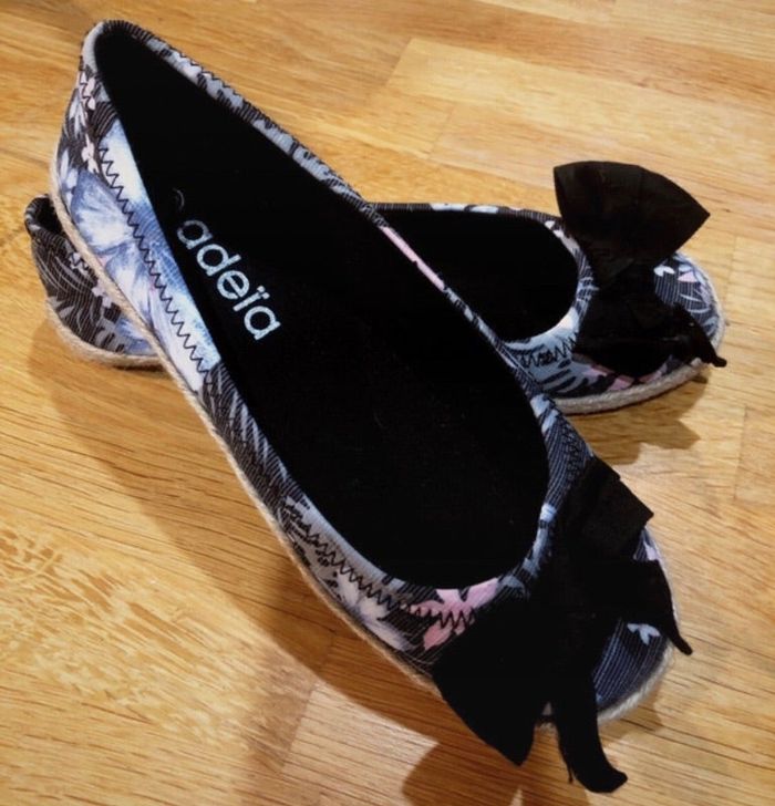 Jolies ballerines fleuries T36