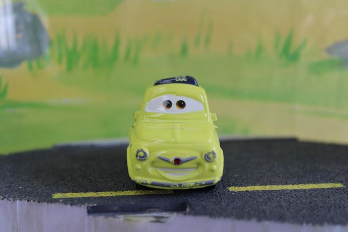 Disney Pixar cars Luigi - photo numéro 8
