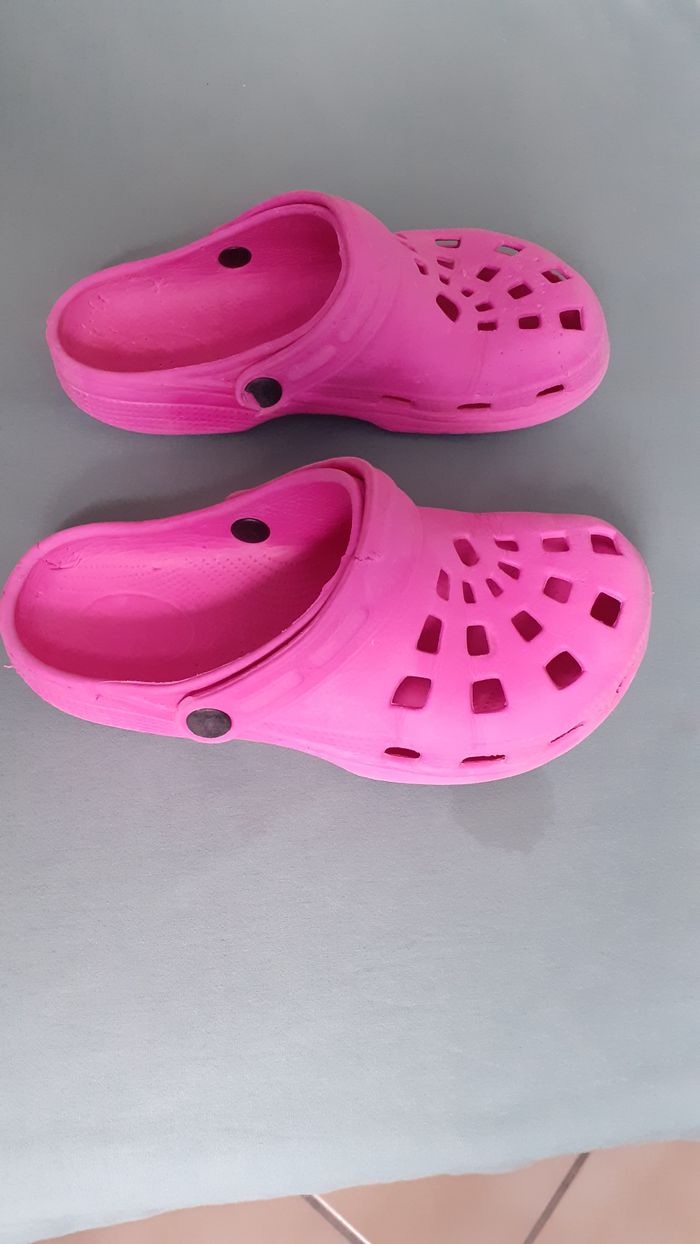 Crocs fille pointure 32
