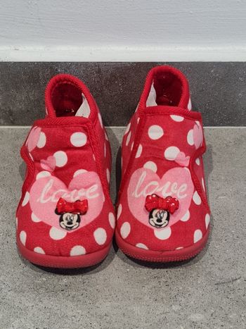 Pantoufles minnie mouse disney 21