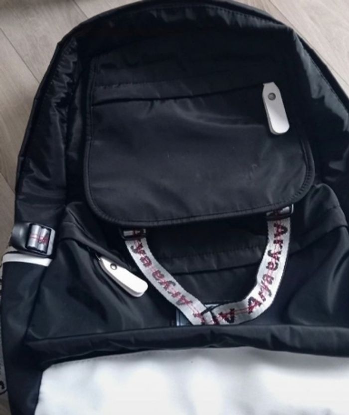Sac à dos scolaire - photo numéro 2