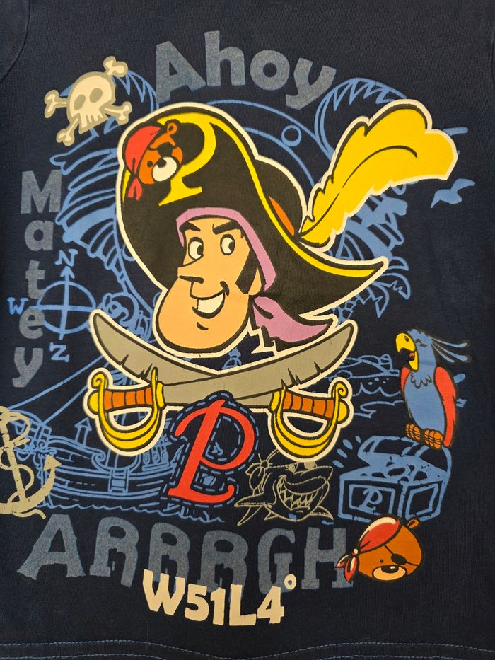 TEE-SHIRT GARÇON PIRATE MOTIFS DESSUS TAILLE 4ANS MARQUE C&A - photo numéro 2