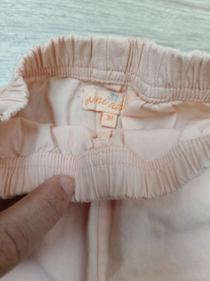 2 pantalons 3 mois - photo numéro 3