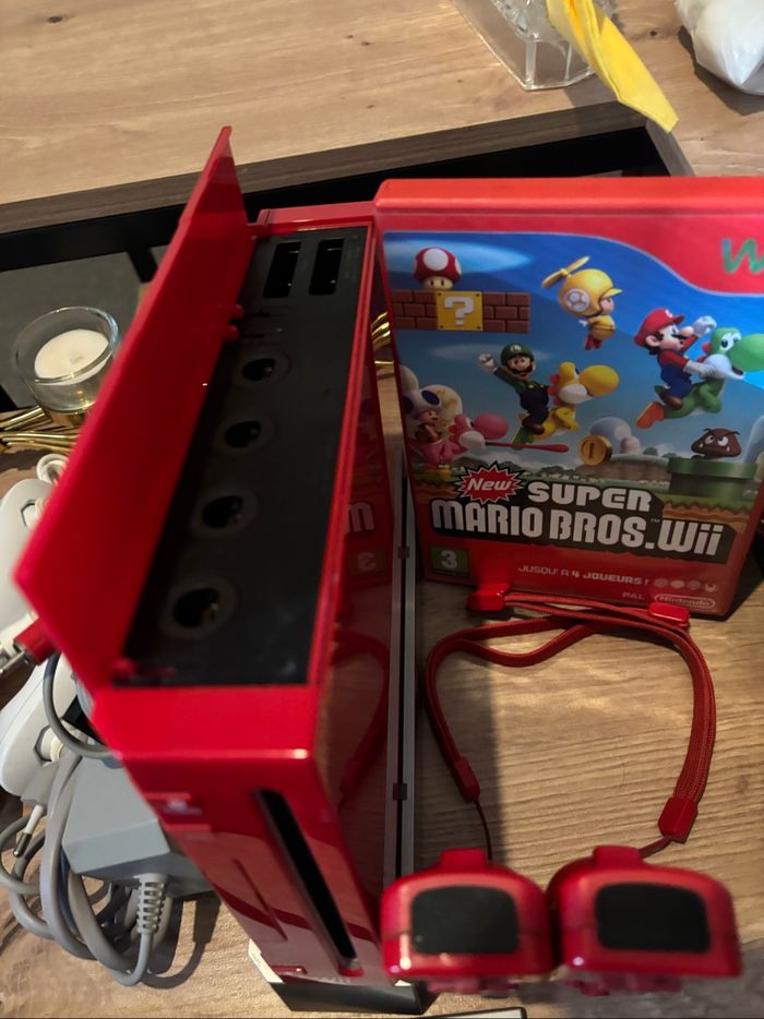 Console Nintendo Wii rouge édition super Mario Bros - photo numéro 3
