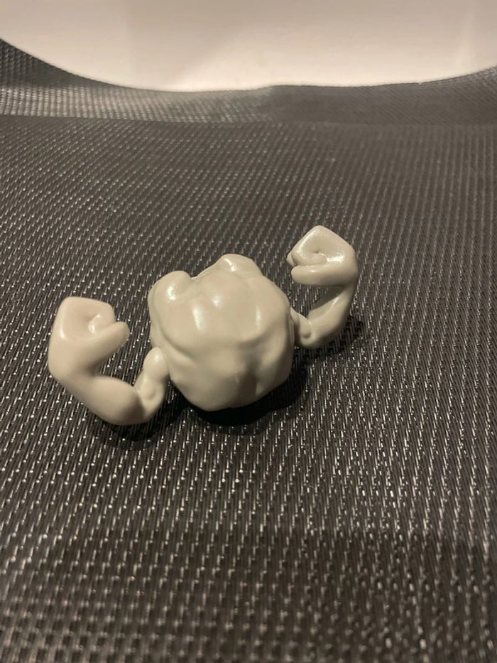 Figurine Racaillou Geodude Pokémon Nintendo 6,5cm Jazwares brillant sans socle - photo numéro 4