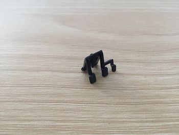 Pédalier pièce détachée miniature 1/18 Citroën traction 15cv 1952 Maisto #A40