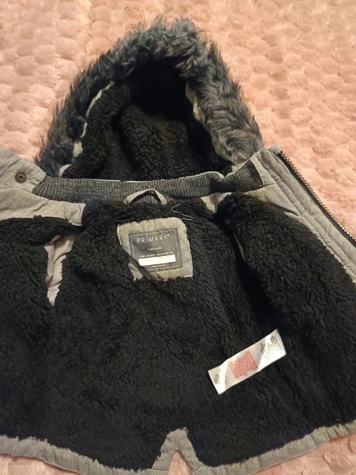 Manteau fourré Primark t 0/3m 62cm tbe - photo numéro 4