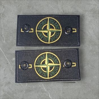 2 Patch Stone Island + 4 boutons