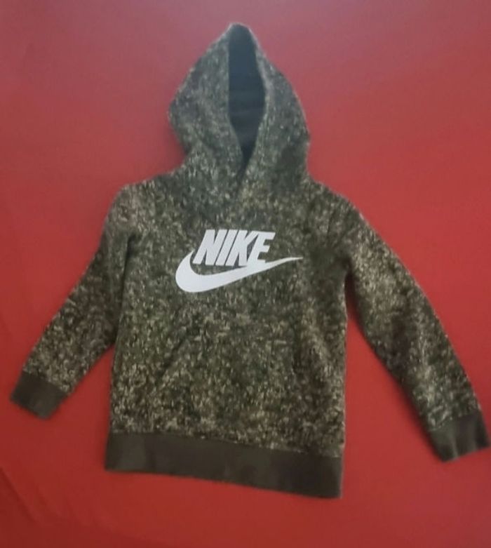 Pull Nike